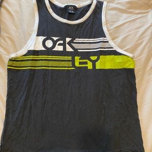 Oakley tank